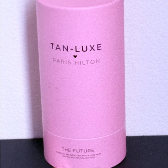 Tan-Luxe Paris Hilton Pink Tanning Lotion - Picture 1 of 4